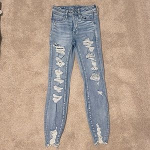 AMERICAN EAGLE Ripped Jeans